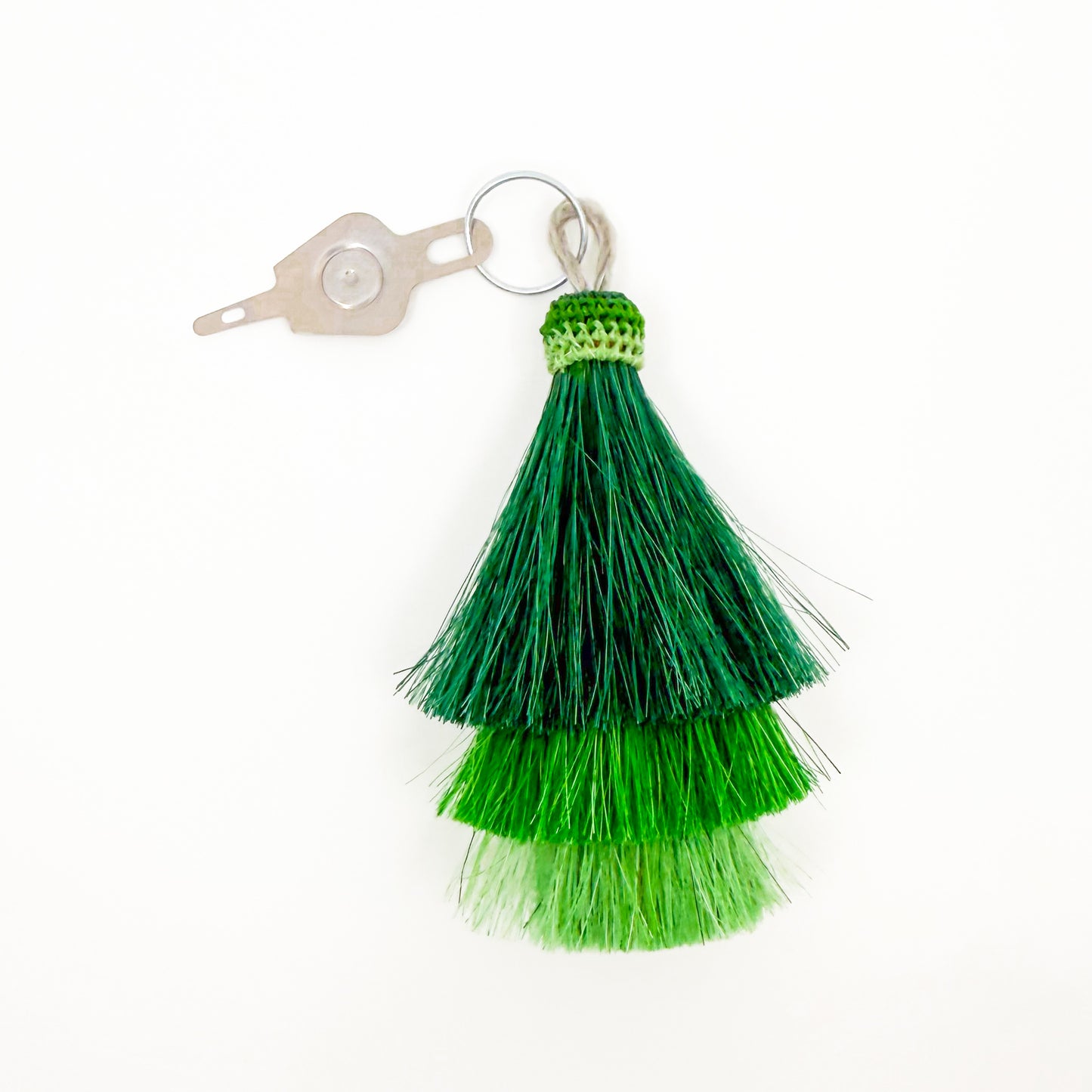 Tri-Tassel Green Horse Hair Needle Threader