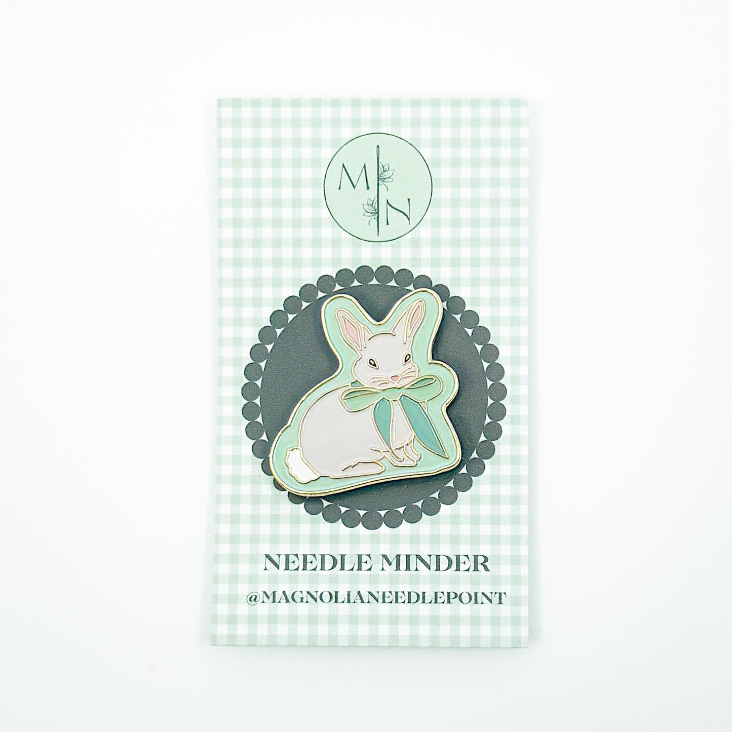 Green Bow Bunny Needle Minder