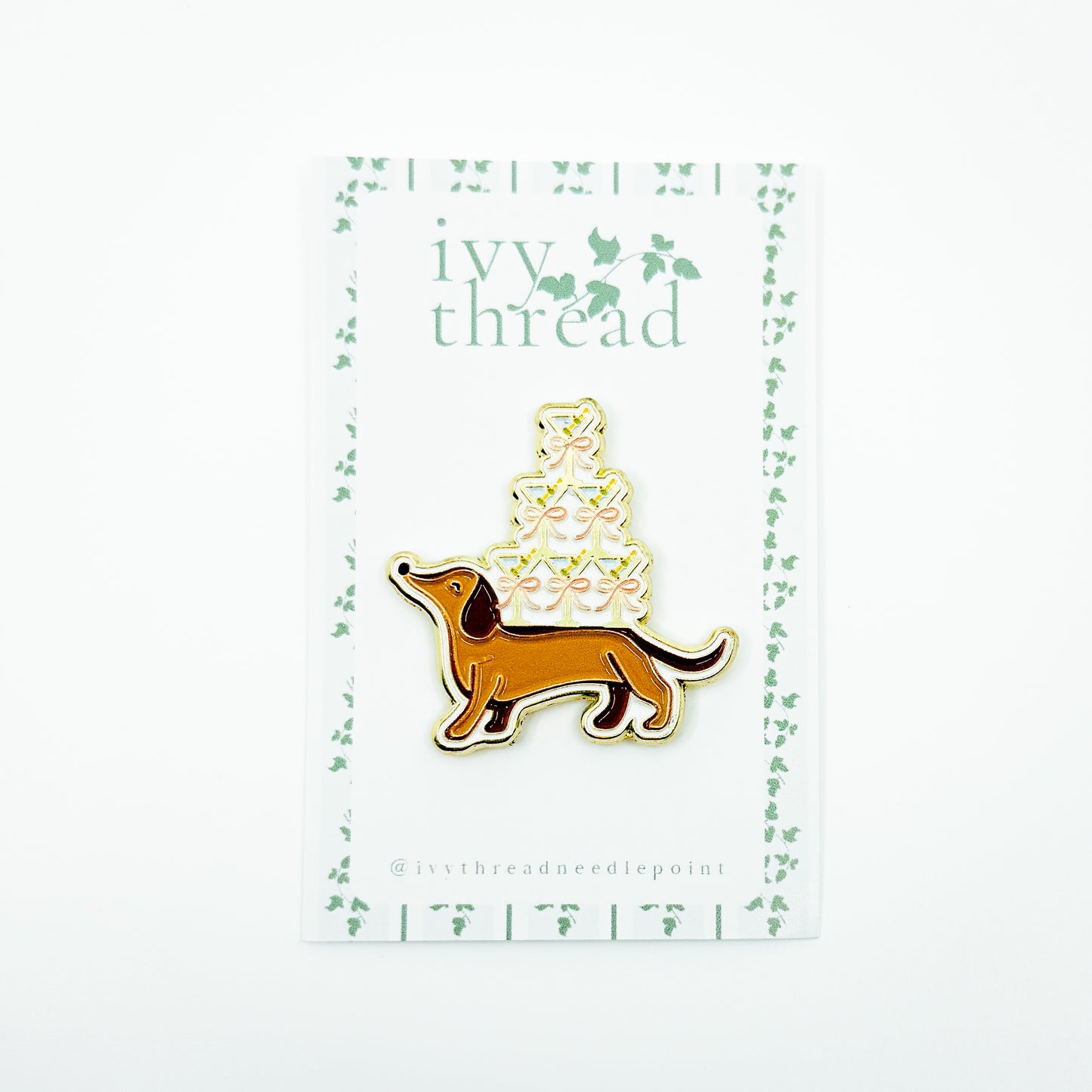 Weenies & Tinis Needle Minder