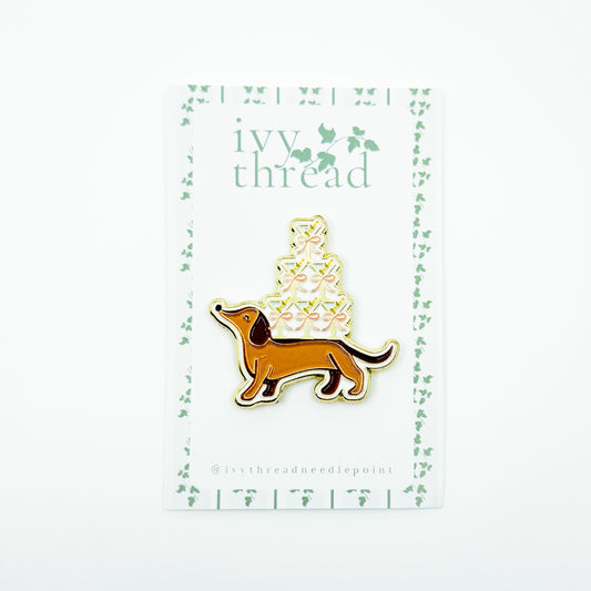 Weenies & Tinis Needle Minder