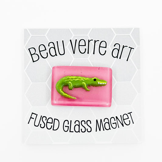 Alligator on Pink Fused Glass Needle Minder - Rectangle