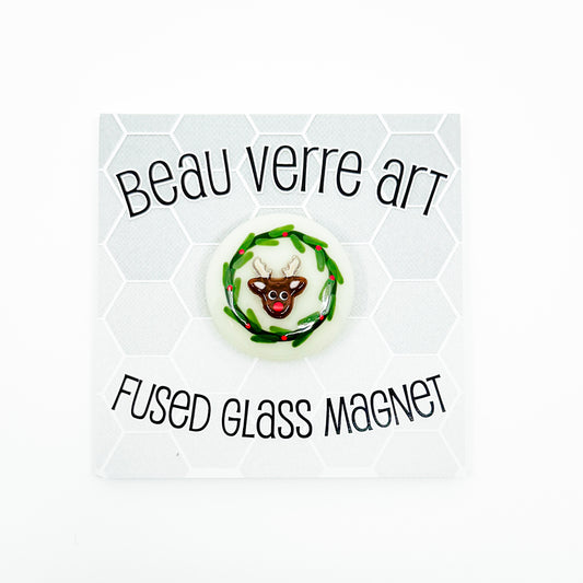 Reindeer in Wreath Fused Glass Needle Minder